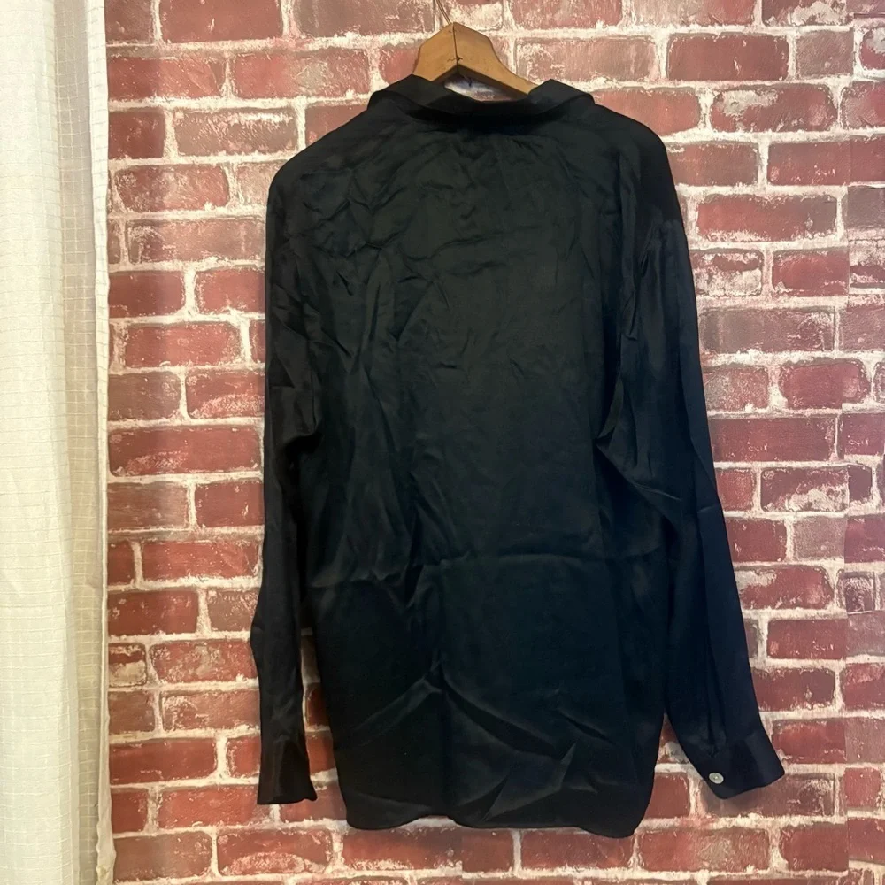 Kim Rogers Elegant Black Silk Blouse - Picture 7 of 7